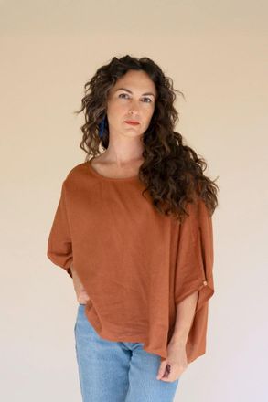 Kalalou Short-Sleeve Blouse W Button Detail On Sleeves - Cinnamon