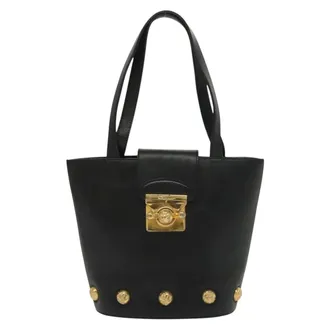Ferragamo Vintage Leather Black Leather Handbag (Pre-Owned)