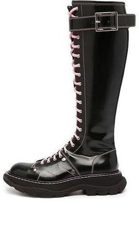 Alexander McQueen (WMNS) Alexander McQueen Tread Lace Up Boots Black Pink Lace 595466WHZ881336
