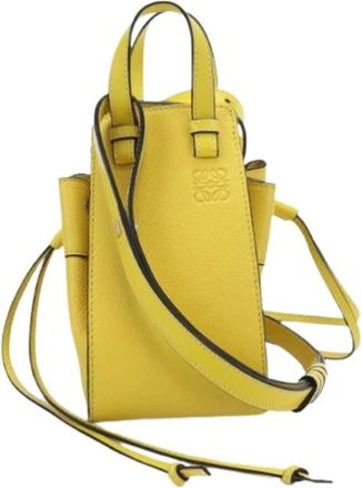Loewe Pre-owned Bucket Bags, female, Yellow, Size: ONE SIZE Pre-owned Bucket Bag