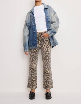 Good American Good Kick Flare Jeans In Lucky Leopard