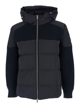 Moose Knuckles Glenvale Black Jacket With Drawstring Hood And Logo Plaque On The Sleeve In Wool Man