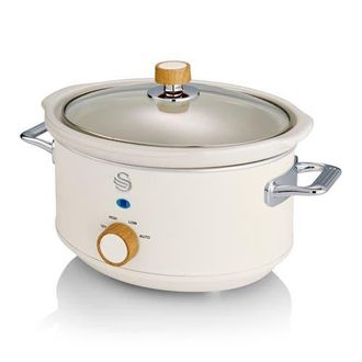 SWAN Nordic 3.5L Slow Cooker in White at Nordstrom