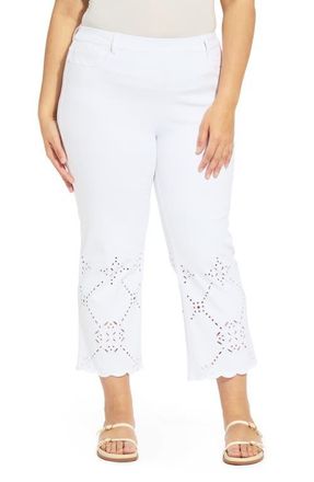 Lyss&eacute; Billie Eyelet Pull-On High Waist Crop Straight Leg Jeans in White at Nordstrom, Size 1 X