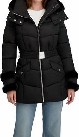 Shelli Segal Stretch Quilted Puffer Coat With Faux Fur Trim Puffers In Black