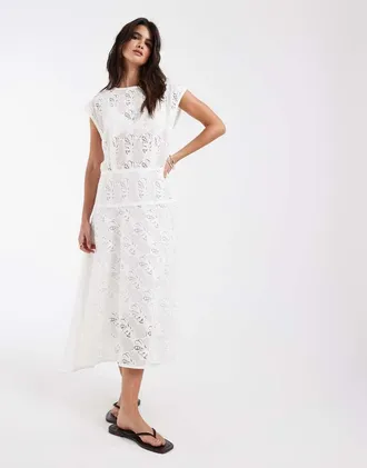 & Other Stories vestito midi in pizzo con gonna svasata bianco