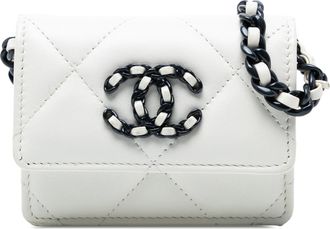 Chanel Pre-owned Womens Lambskin 19 Flap Coin Purse With Chain - White Leather - One Size