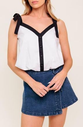 Flying Tomato Colorblock Tie Strap Bubble Crop Top in Off White /Black at Nordstrom Rack, Size Medium