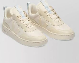 Veja low profile sneakers rubber sole pull tab