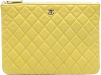 Chanel Pre-owned Clutches, female, Yellow, Size: ONE SIZE Pre-owned Quilted Pouch