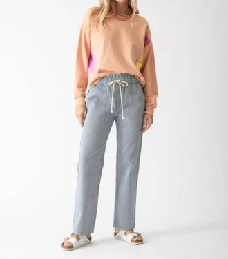 Electric & Rose Peace Out Graphic Classic Sweatshirt In Apricot