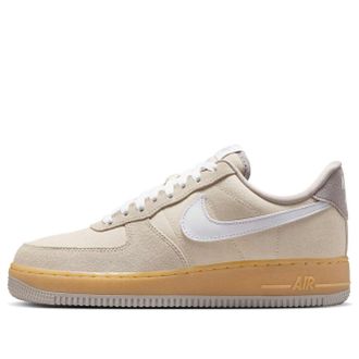 Nike (WMNS) Nike Air Force 1 07 Light Khaki White Gum HV4306-234