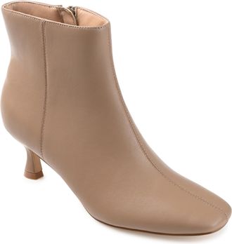 Journee Collection Women & apos;s Kelssa Medium and Wide Width Booties