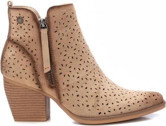 Xti Womens Ankle Booties In Beige