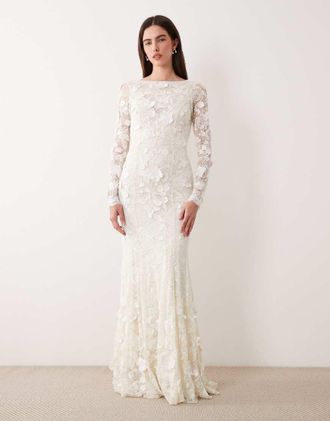 Asos Vestito da sposa lungo a maniche lunghe aperto dietro in pizzo color avorio con applicazioni floreali ricamate-Bianco