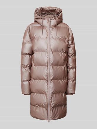 Rains Steppmantel mit Leistentaschen Modell Alta in Altrosa, Gr&ouml;&szlig;e M