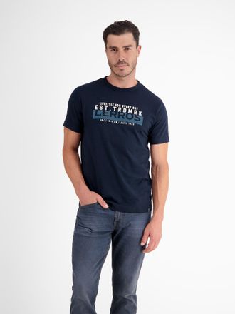 Lerros T-Shirt LERROS Unifarbenes T-Shirt mit Print, Herren, Gr. S, blau (classic navy), 100% Baumwolle, Rundhals, Shirts T-Shirt