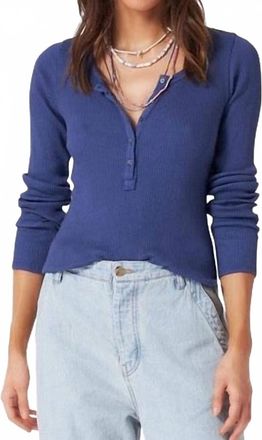 Xirena Kai Henley Top In Iris Bleu