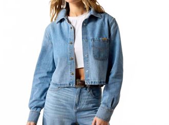 Ariat Womens Cropped Comfort Shirt Denim Jacket In Light Blue