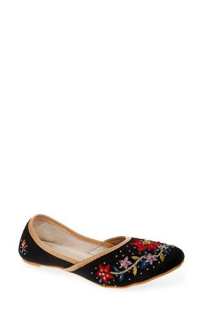 Fuchsia Lotus Flat in Black at Nordstrom, Size 10