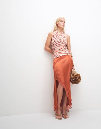 Topshop Gonna midi color ruggine in raso e pizzo con fondo a punta-Rosso