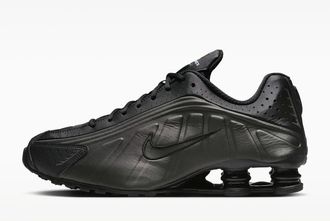 Nike Shox R4 HQ1988-001 Sneaker Mens Black Low Top Running Shoes MEW1009