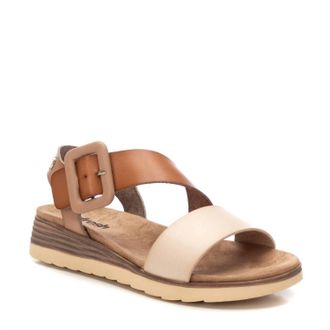 Xti Womens Refresh Buckle Sandals In Taupe