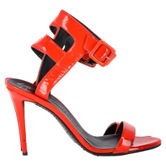 Giuseppe Zanotti Giuseppe Zanotti Hoge Enkelsandalen met Band in Rode Patenten Leer