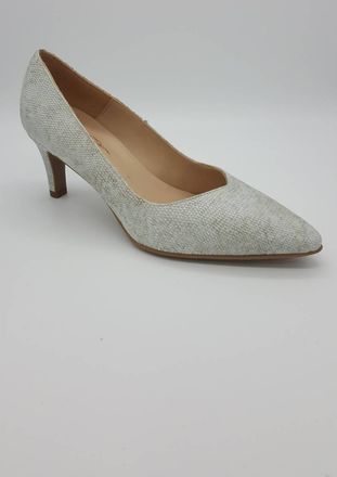 Brenda Zaro Womens Benett Heels In White