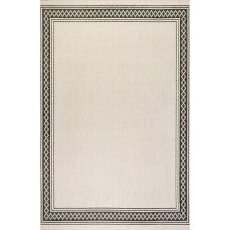 Jonathan Y Designs Lucia Classic Diamond Border Indoor/Outdoor Area Rug in Cream/black at Nordstrom, Size 5Ft 0In X 8Ft 0In