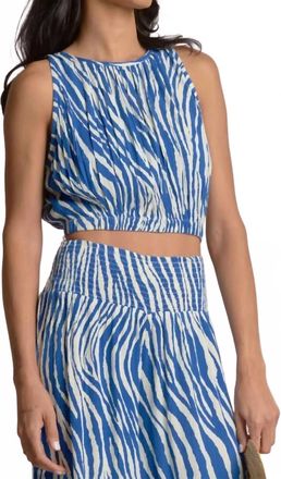 Elan Marisol Woven Cropped Top In Blue Zebra