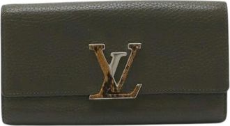 Louis Vuitton Pre-owned Wallets, female, Green, Size: ONE SIZE Pre-owned Portefeuille Capucines Leather Long Bifold Wallet