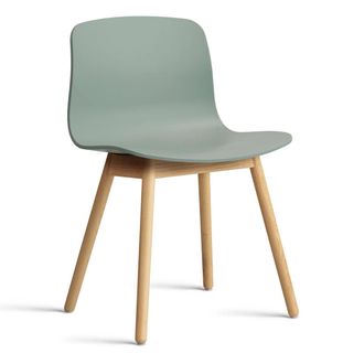 HAY About A Chair AAC 12, Eiche lackiert / fall green 2.0 (Kunststoffgleiter)