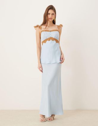 Asos Vestito lungo in raso blu con spalline sottili con volant
