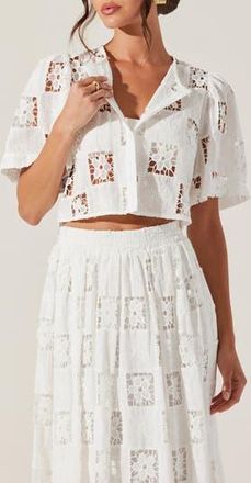 ASTR the Label Andolina Floral Lace Button-Up Crop Top in White at Nordstrom Rack, Size X-Small