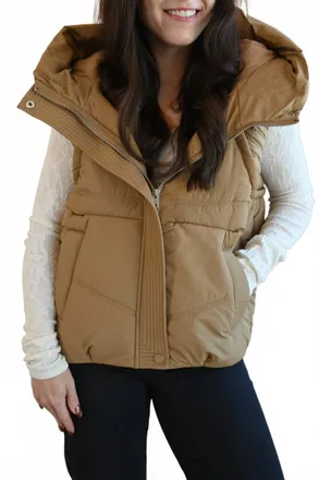 Greylin Womens Moreland Avenue Puffer Vest In Brown