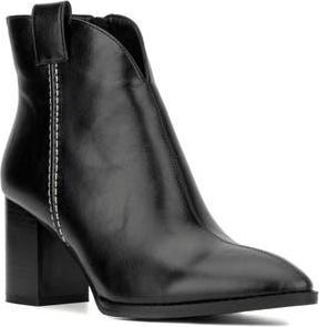 Torgeis Daralyn Bootie in Black at Nordstrom Rack, Size 6.5