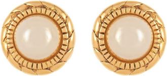 Chanel 1980s pearl-embellished clip-on earrings - women - Gold Plated Brass - One Size