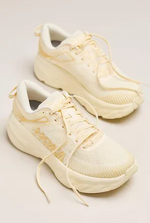 Hoka One One Bondi 7 Sneakers