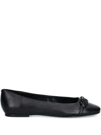 DKNY logo-plaque ballerina shoes - women - Calf Leather/Rubber/Polyurethane - 38 - Black