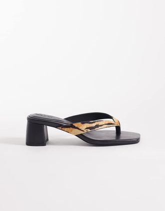 Asos Hideout - Sandali infradito in pelle premium con tacco largo e stampa tigrata-Multicolore