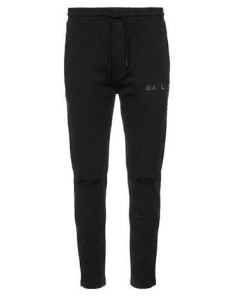 Ga&euml;lle Paris BOTTOMWEAR - Pantaloni su YOOX.COM