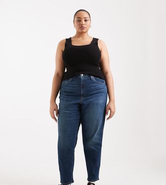 Levi's Plus - Mom jeans a vita alta lavaggio blu medio