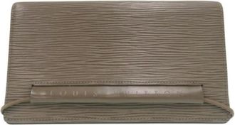 Louis Vuitton Pre-owned Clutches, female, Gray, Size: ONE SIZE Pre-owned Leather Clutch