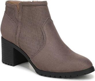Life Stride Matilda Lug Sole Bootie in Doe at Nordstrom, Size 9