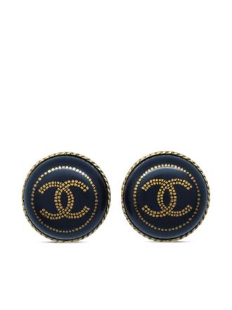 Chanel 2000 CC-button clip-on earrings - women - Acrylic/Gold Plated - One Size - Black