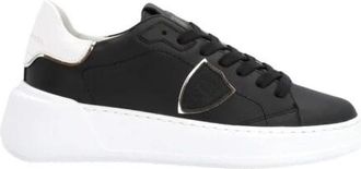 Philippe Model Zwarte Tres Temple Lage Sneakers - Dames - Sneakers - Zwart - 35 EU - Leer - Schoenen