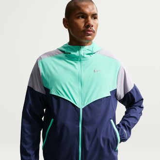 Nike Mens Impossibly Light Windrunner Running Jacket in Blue | HV6521-410