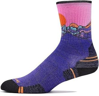Smartwool Hike Targeted Cushion Mountain Sunrise Print Crew Socks Womens Crew Cut Socks Shoes Deep Navy : LG (Womens Shoe 10-12.5)
