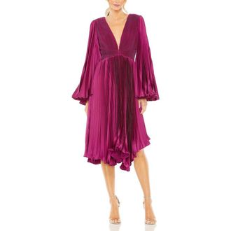 Mac Duggal Pleated V-Neck Flare Sleeve Dress in Berry at Nordstrom, Size 10